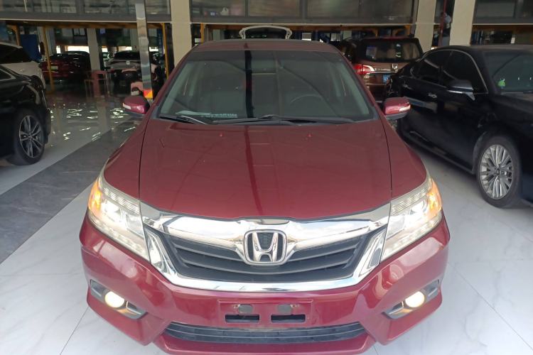 Used Honda Crider 2013 1.8L automatic luxury edition
