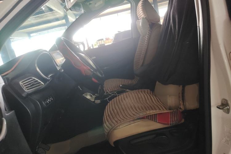 Used Baojun 730 2019 1.5L Manual Fashion Model 7-seater China VI