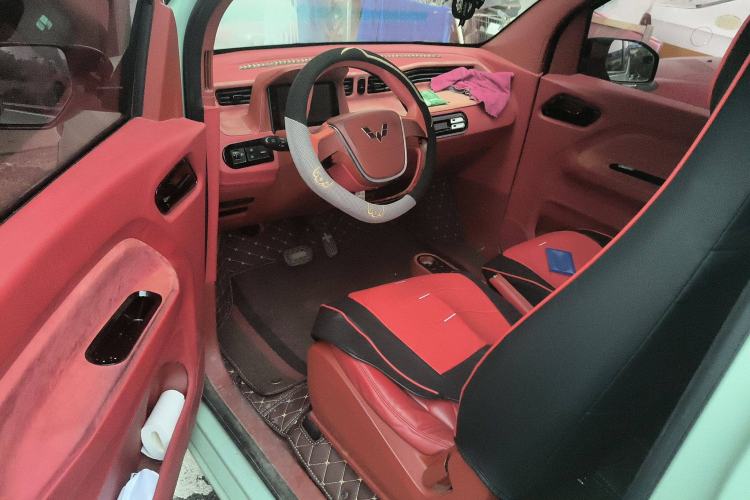 Used Wuling Hongguang MINIEV 2021 Macaron Premium Model – Lithium Iron Phosphate