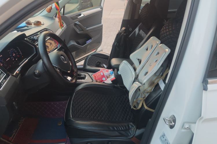 Used Volkswagen Tiguan L New Energy 2020 430 PHEV Plug-in Hybrid Prestige Edition Left Front Seat