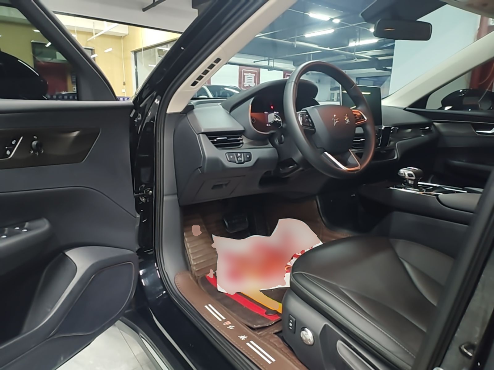 Hongqi E-QM5 2023 Revised Version Basic Travel Edition — снимка 20