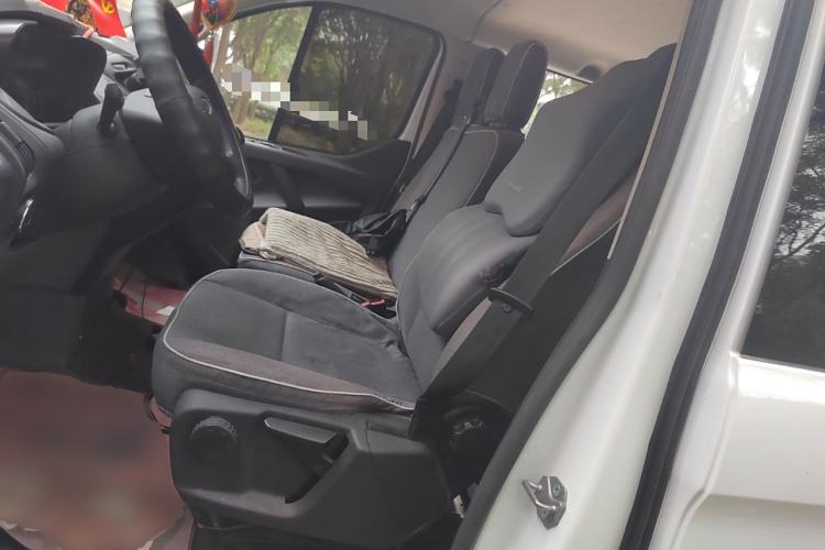 Used Ford Transit 2020 2.0T Gasoline Multi-Function Commercial Vehicle Mid-Drive Low-Roof Design with Dual Rear Doors Meeting China VI Emission Standards Left Front Seat