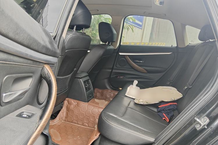 Used BMW 3 Series GT 2013 328i Sport Design Package Left Rear Seat