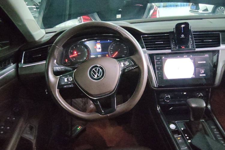 Used Volkswagen Phideon 2021 380TSI Luxury Edition