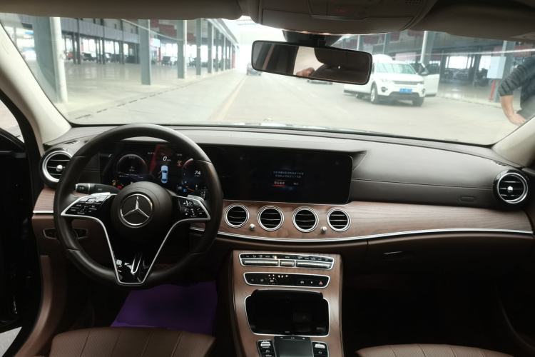 Used Mercedes-Benz E-Class 2023 E 260 L
