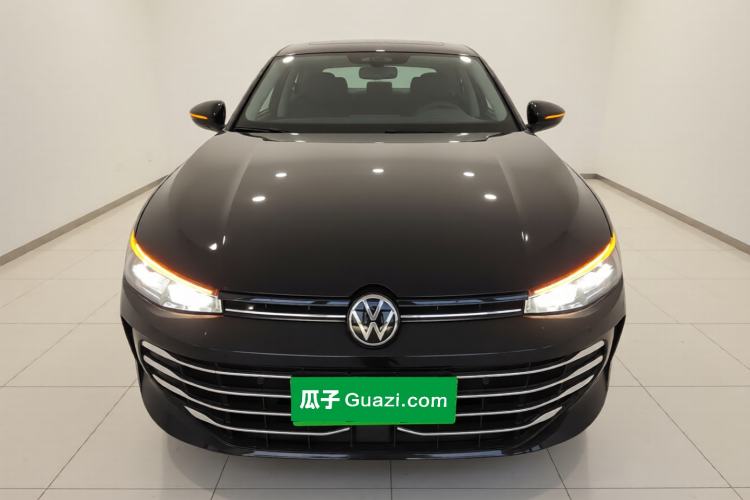 Used Volkswagen Passat 2025 Pro 380TSI Dragon Glory Edition