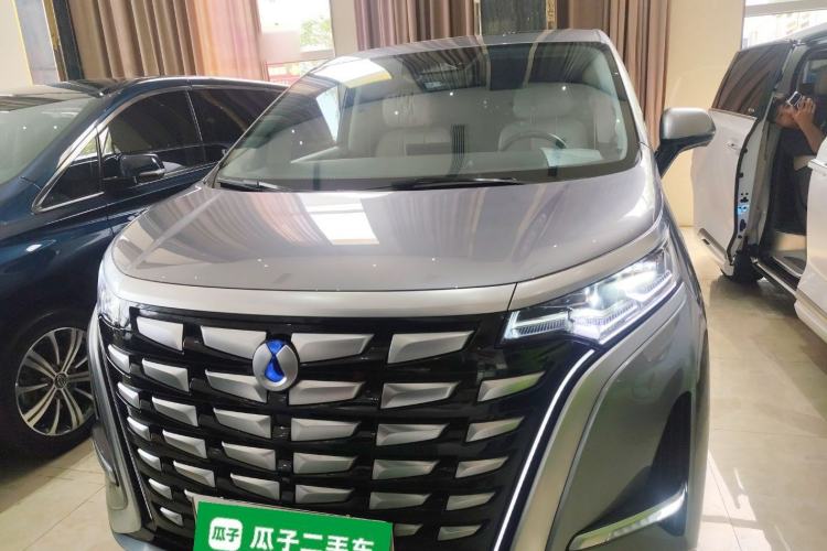 Used Denza D9 2022 DM-i 970 Four-Wheel Drive Flagship Model
