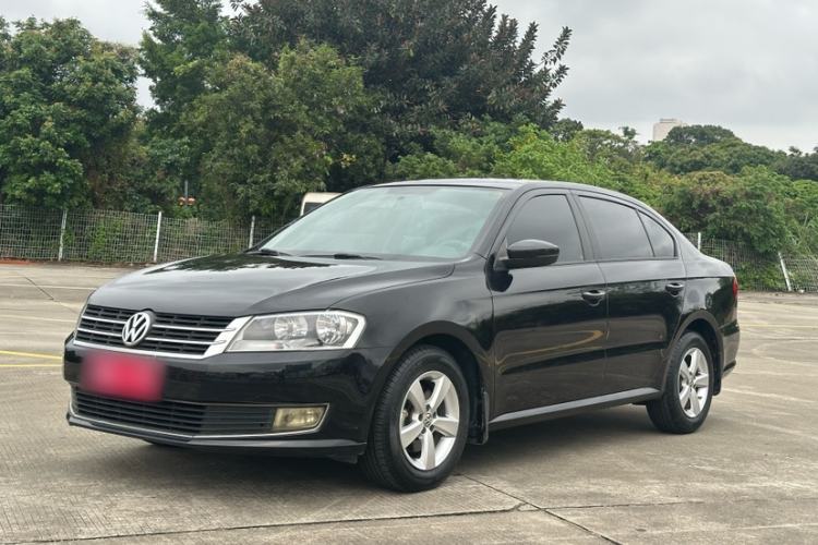 Used Volkswagen Lavida 2013 Revised Classic 1.6L Automatic Fashion Edition