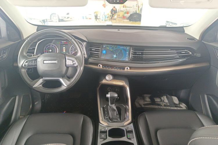 Used Haval H6 2019 Blue Label 1.5 GDIT Automatic Champion Edition Center Console