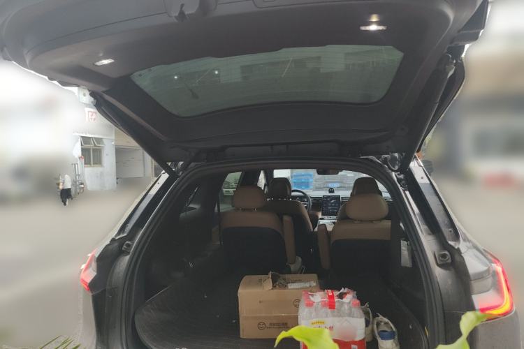 Used Nio ES8 2020 450 km Range 6-Seater Version Trunk