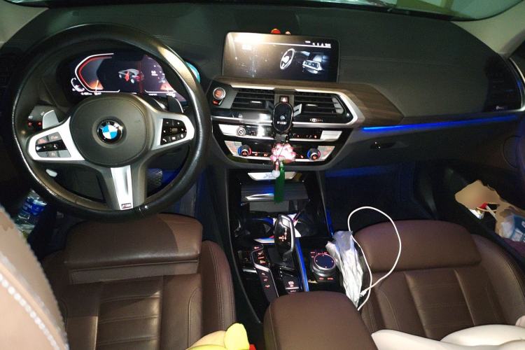 Used BMW X3 2021 xDrive28i M Sport Package Center Console