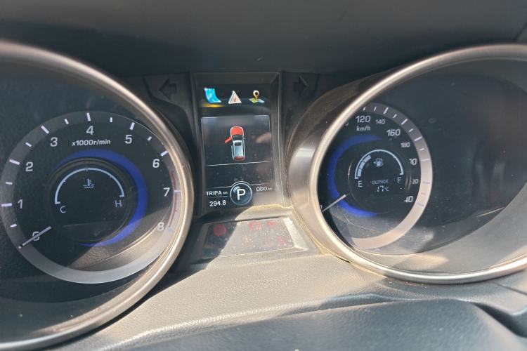 Used CHANGAN CS75 2014 1.8T Automatic Prestige Model China IV Standard
