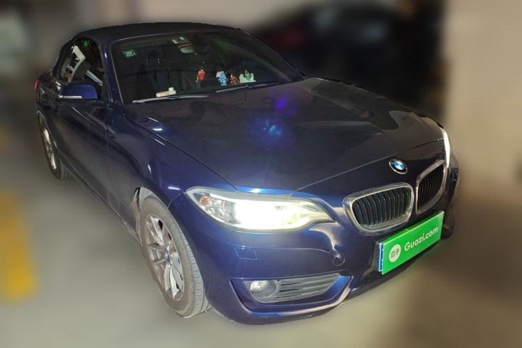 Used BMW 2 Series 2015 218i Convertible Coupe Front Right 45 Deg