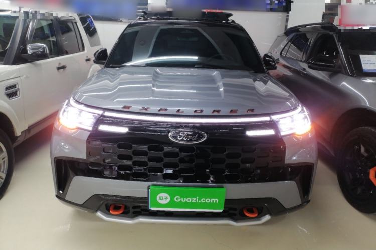 Used Ford Explorer 2024 2.3T EcoBoost Kunlun Peak Edition 7-Seater

