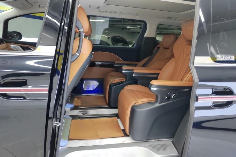 Used Hongqi HQ9 2023 2.0T Smart Connect Flagship Edition
