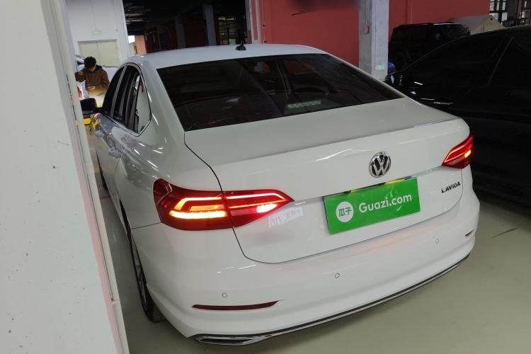 Used Volkswagen Lavida 2019 1.5L Automatic Comfort Edition China VI Standard