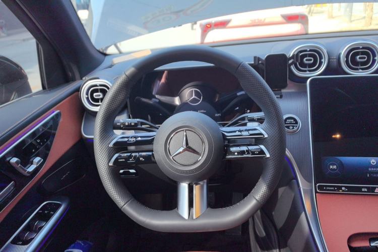 Used Mercedes-Benz GLC 2026 GLC 260 L 4MATIC Luxury Model
