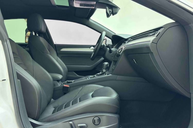 Used Volkswagen FAW-Volkswagen CC 2019 330TSI Glamour Edition China V Standard Right Front Seat