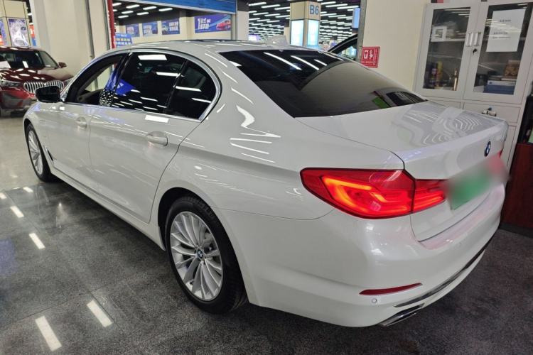 Used BMW 5 Series New Energy 2020 Mileage Upgrade Version 530Le Luxury Package Rear Left 45 Deg