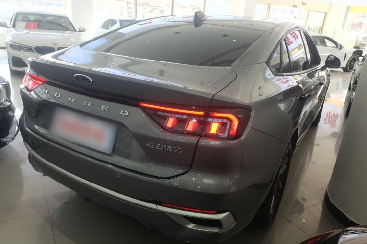 Used Ford Mondeo 2025 2.0T EcoBoost Luxury Version Rear Right 45 Deg