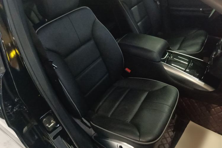 Used Mercedes-Benz R-Class 2017 R 320 4MATIC Business Edition Prestige Model