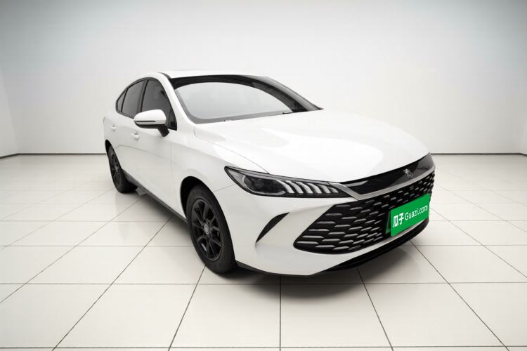 Used BYD Qin PLUS 2025 DM-i Smart Drive 55KM Leading Model
