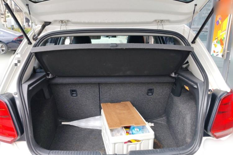 Used Volkswagen Polo 2014 1.6L Automatic Luxury Edition