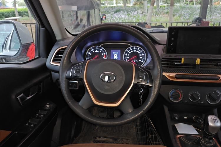 Used Great Wall Wingle 7 2021 2.0T Gasoline Two-Wheel Drive Elite Version with Large Double Cabin GW4C20B Steering Wheel