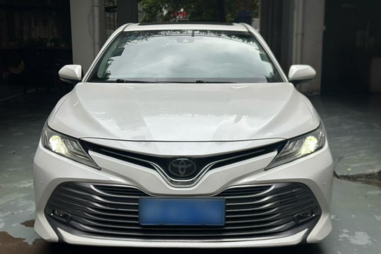 Used Toyota Camry 2019 2.0G Luxury Edition China VI Standard Exterior 1