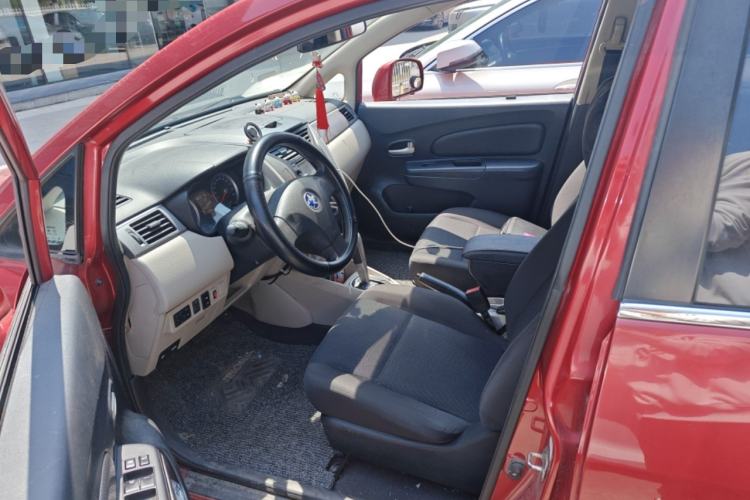 Used Venucia R50 2015 1.6L Automatic Fashion Edition Driver Seat