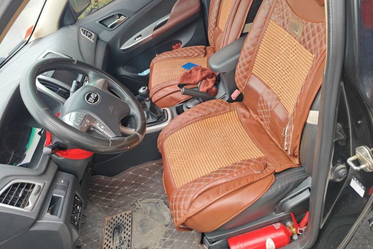 Used BYD F3 2015 Energy-Saving Edition 1.5L Manual Luxury Model