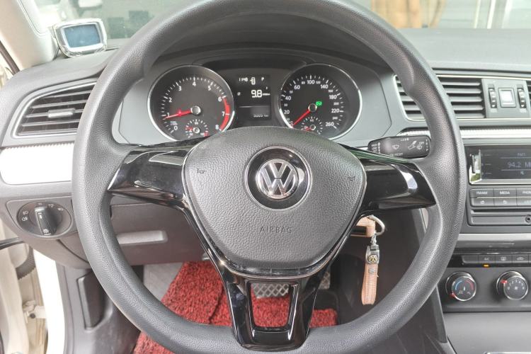 Used Volkswagen Lamando 2015 230TSI DSG Fashion Edition