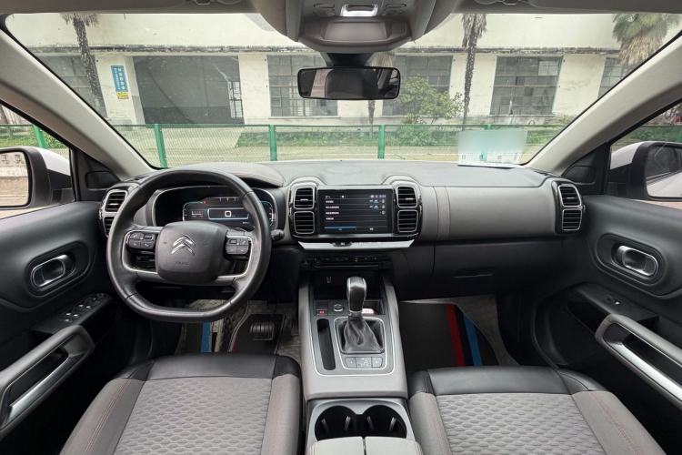 Used Citroen C5 AIRCROSS 2017 350THP Fashion Edition Interior 1