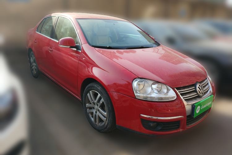 Used Volkswagen Sagitar 2010 1.4 TSI Automatic Tech Edition Front Right 45 Deg