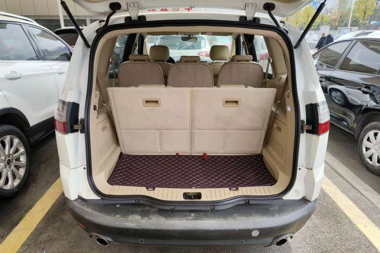 Used Ford S-MAX 2008 2.3L 7-Seater Luxury Version
