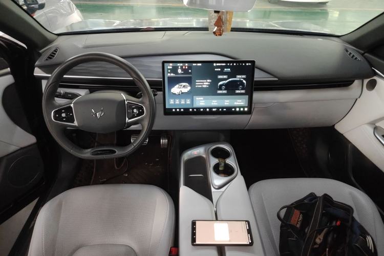 Used ARCFOX Alpha T5 2024 520 PRO Center Console