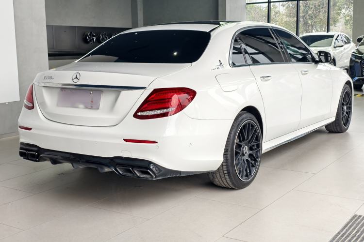 Used Mercedes-Benz E-Class 2020 E 300 L Sporty and Stylish Model
