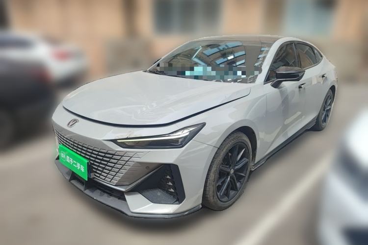 Used CHANGAN UNI-V 2022 1.5T Prestige Version