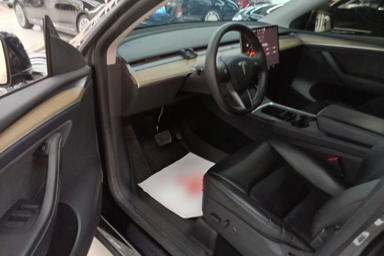 Used Tesla Model Y 2021 Standard Range Rear-Wheel Drive Version Driver Seat
