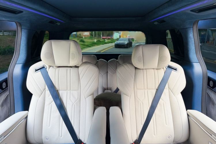 Used Zeekr 009 2022 WE Edition Interior 9