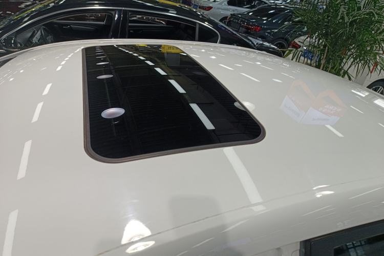 Used Roewe i5 2020 1.5L Automatic 4G Connect Luxury Flagship Edition
