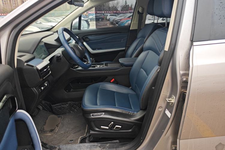 Used Livan Livan 9 2023 470 km Leading Edition
