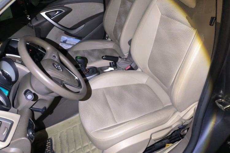 Used Buick GT 2013 GT 1.6L Manual Entry-Level Model Left Front Seat