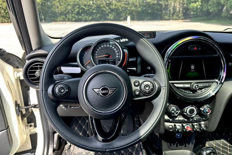 Used MINI MINI 2019 1.5T COOPER Classic Edition Five-Door Version