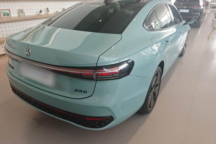 Used Volkswagen Passat 2025 Pro 380TSI Starry Dragon Luxury Edition Rear Right 45 Deg