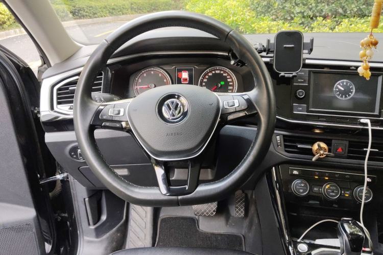 Used Volkswagen Tayron 2019 330TSI Two-Wheel-Drive Luxury Version China V Emission Standard
