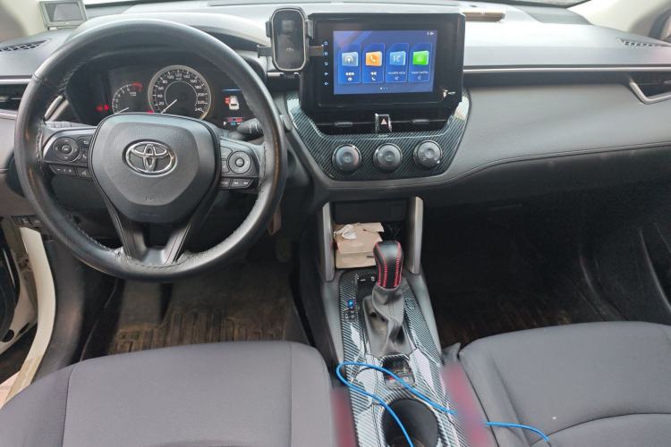 Used Toyota Corolla Cross 2022 2.0L Pioneer Edition Center Console