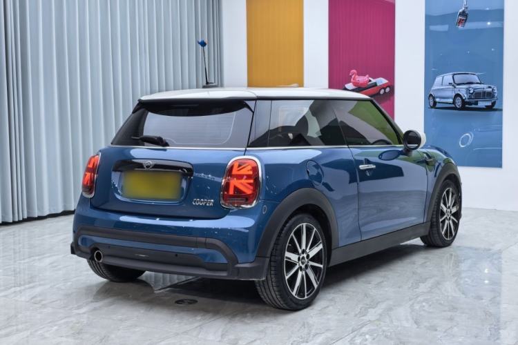 Used MINI MINI 2022 1.5T COOPER Artist