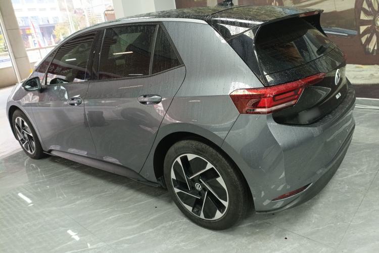 Used Volkswagen ID.3 2024 Outstanding Edition
