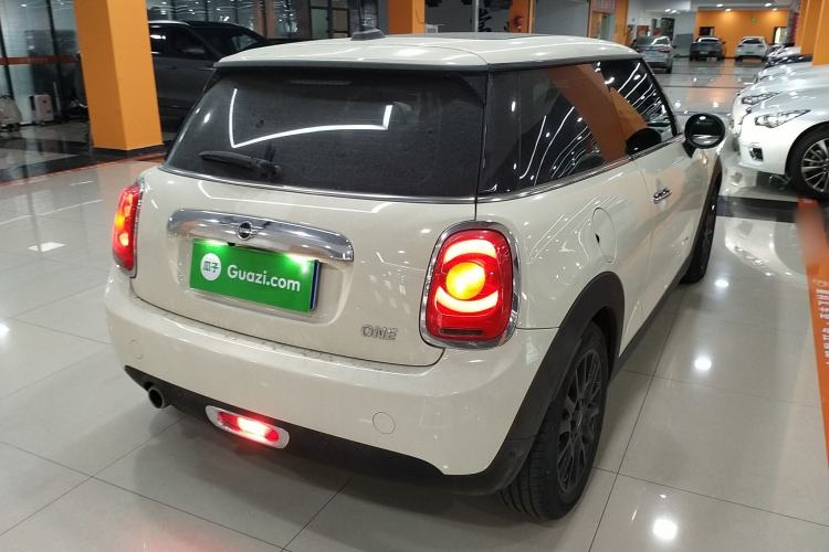 Used MINI 2021 1.5T ONE PLUS Rear Right 45 Deg